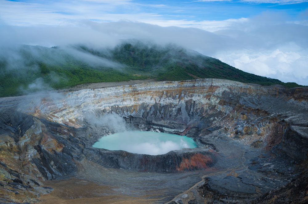 Costa Rica's Volcanoes: Visit These 5 Active Volcanic Spots (with ...